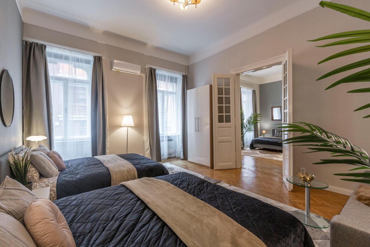 Spacious & Cozy Downtown Apartment With Balcony بودابست المظهر الخارجي الصورة
