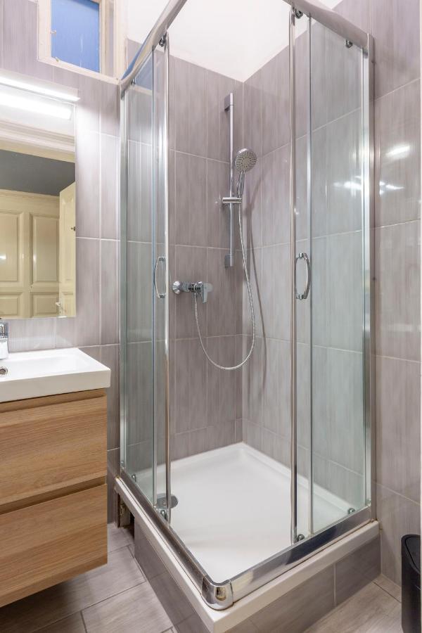 Spacious & Cozy Downtown Apartment With Balcony بودابست المظهر الخارجي الصورة